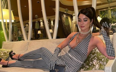 CarolineKwan modelo gratis galerías