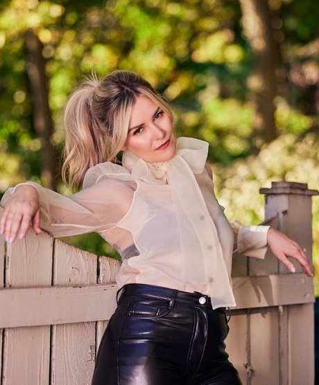 Renee Paquette estrella atractiva recopilación