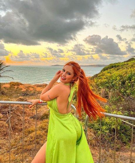 Mirela Janis hermosa estrella porno recopilación