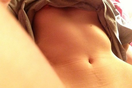 Aril s Chest modelo de arte imagen