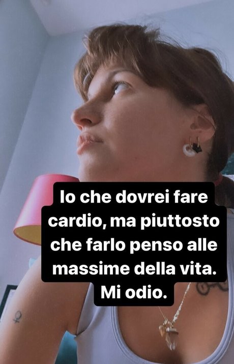 Aril s Chest estrella porno xxx imágenes