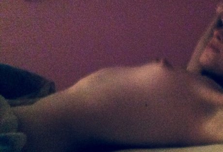 Aril s Chest modelo libre foto