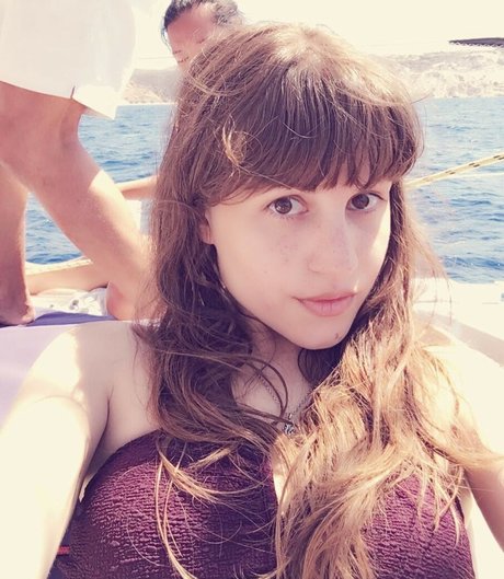 Aril s Chest mejor estrella porno imágenes