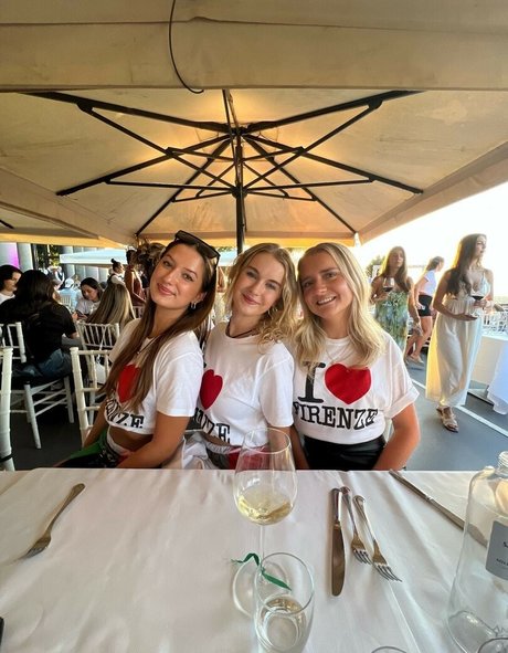 Addie Forche estrella hd galería