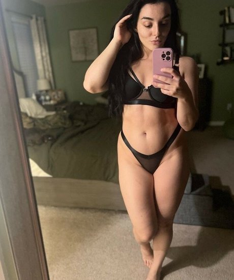 Deonna Purrazzo modelo superior archivo
