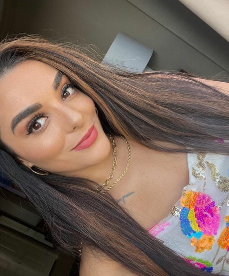 Deonna Purrazzo estrella porno agradable galería