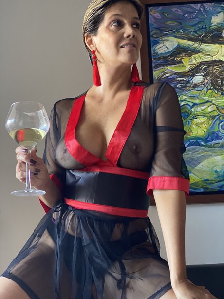 Monicest modelo desnudo fotos