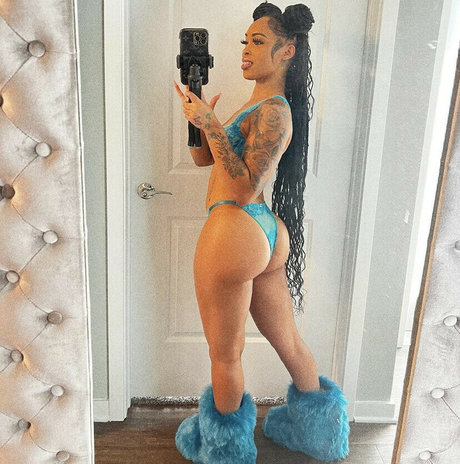 Theyluvnilla actriz exclusiva archivo