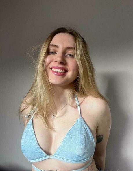 Brianna Frost modelo agradable fotos