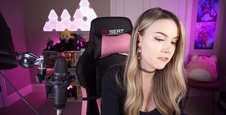 Dizzykitten buen modelo archivo