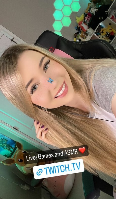 Dizzykitten modelo agradable foto