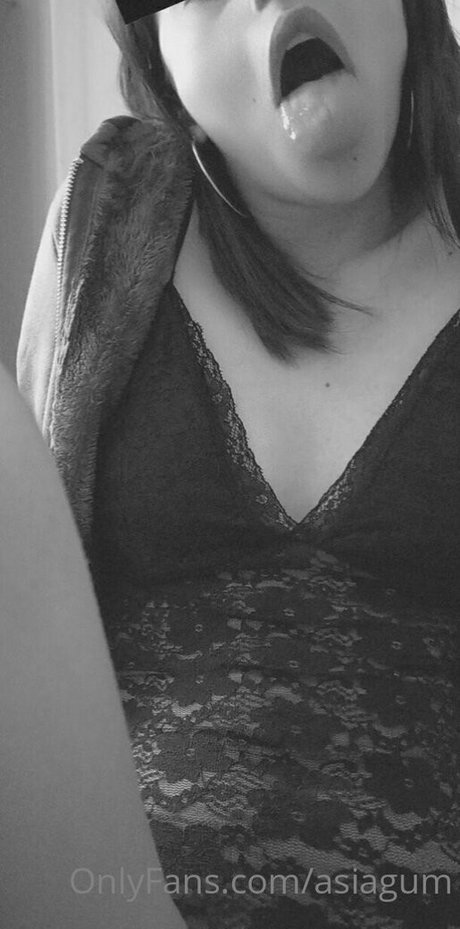 asiagum bonita actriz foto