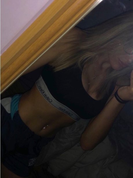 Caitlin Beevers actriz de desnudos recopilación