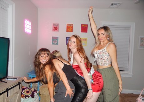 Angelina Cross estrella perfecta archivo