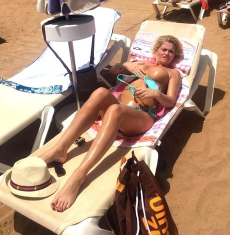 profesora sexy onlyfans sexy hermosa imagen