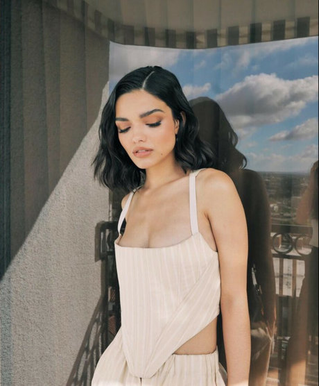 Rachel Zegler hermosa modelo recopilación