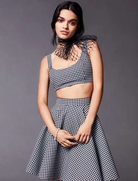 Rachel Zegler modelo desnudos foto