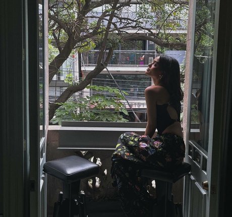 Rachel Zegler actriz caliente imagen