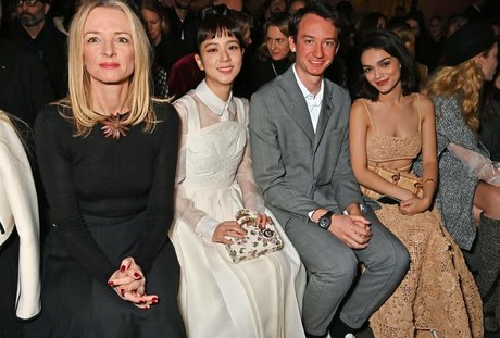 Rachel Zegler estrella adulta fotos