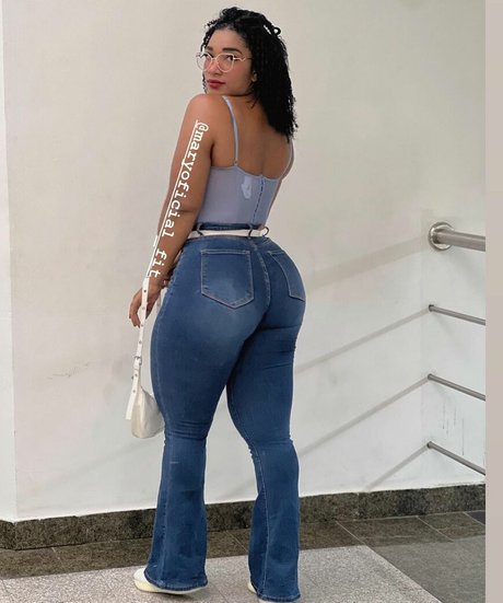 maryoficial fit estrella porno atractiva galería