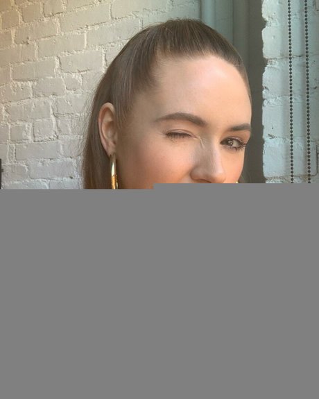 Karen Gillan estrella porno exclusiva galerías