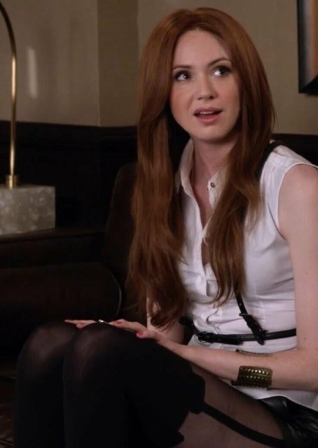 Karen Gillan actriz recopilación