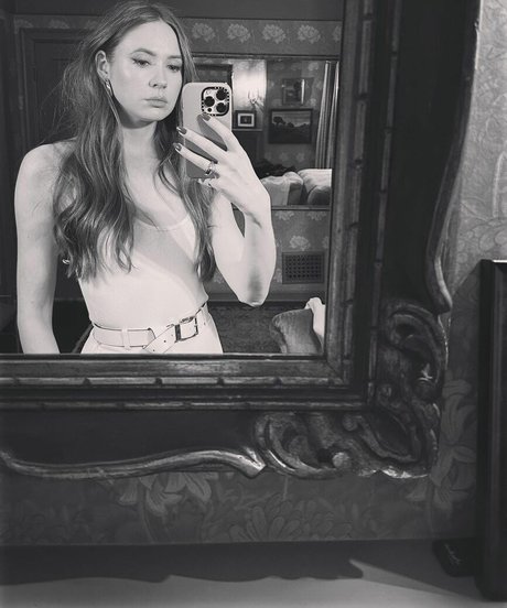 Karen Gillan modelo de alta definición recopilación