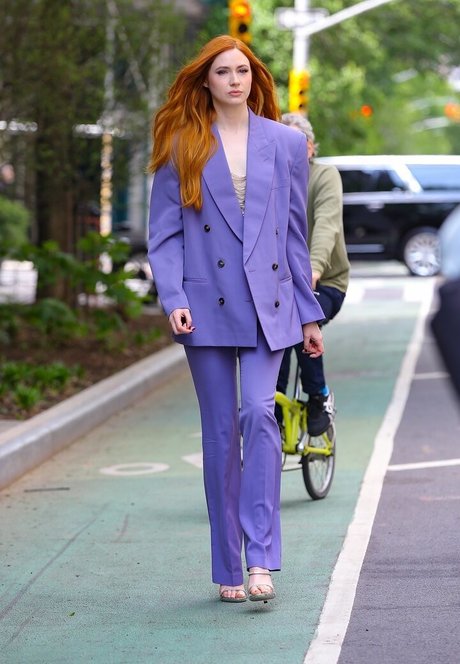 Karen Gillan estrella porno mejor fotos