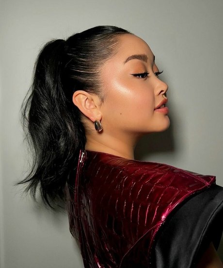 Lana Condor estrella de alta calidad archivo
