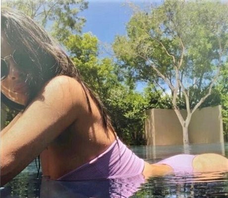 Olivia Munn estrella de alta definición imagen