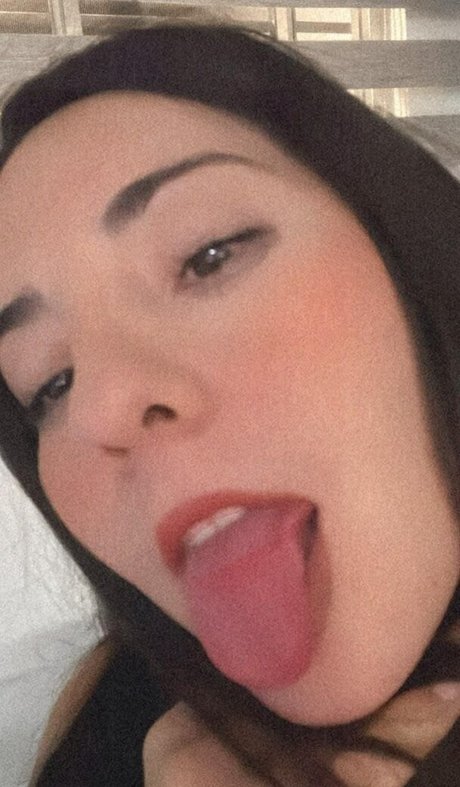 bellacuentos actriz atractiva archivo