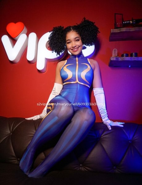 Marycuriell modelo de alta definición imágenes