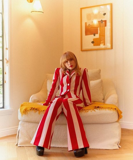 Hayley Williams actriz de desnudos galerías