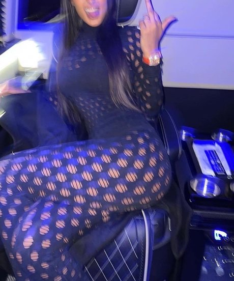 milf xxx solo fans arriba desnudo imagen