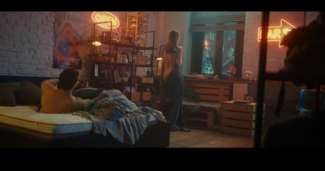 Nastasya Samburskaya estrella erótica galerías