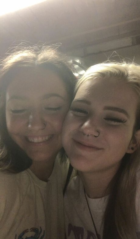 Gingiehippie estrella porno atractiva imagen