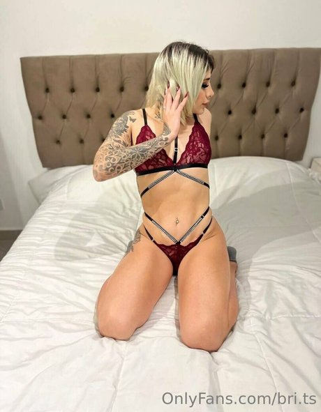bri ts modelo erótico imagen