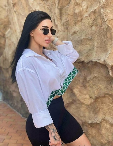 alina greys estrella porno caliente imagen