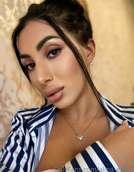 alina greys estrella del arte fotos