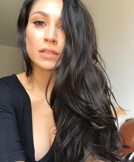 Cassie Steele estrella caliente imágenes