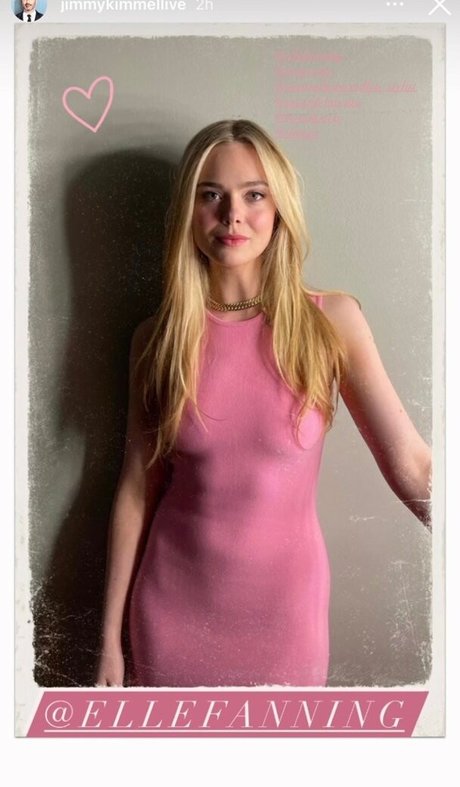 Elle Fanning modelo de arte foto
