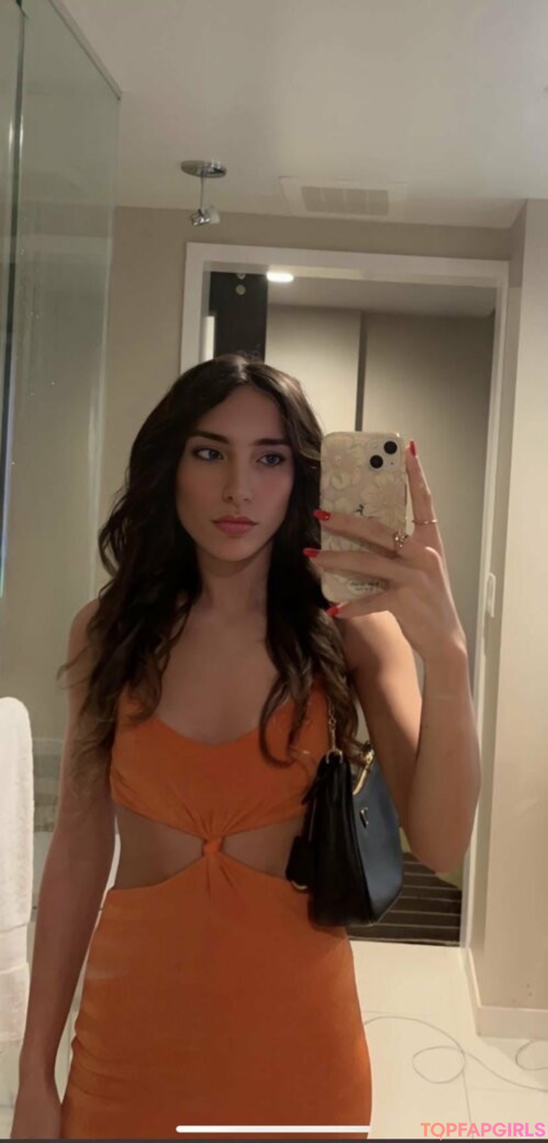 Nadia Amine desnudos de estrellas foto