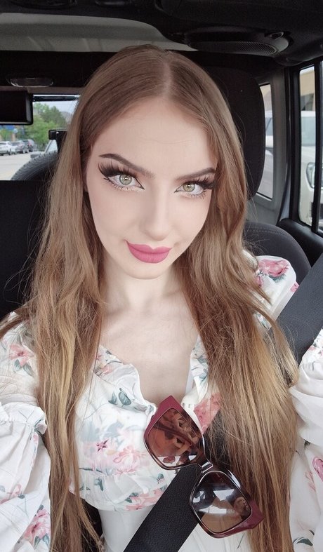 Grimoire modelo de arte galerías