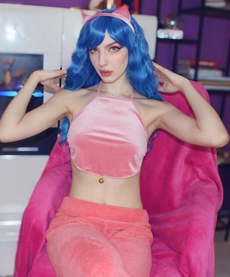 Grimoire modelo sexy imágenes