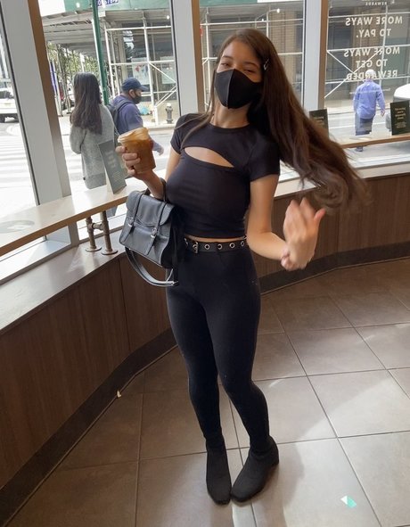 Brittany Venti actriz erótica recopilación