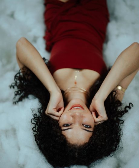 Brittany Venti estrella porno atractiva archivo