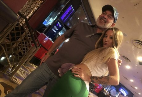 ashlynxdiamond estrella porno erótica imágenes