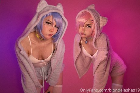Blondelashes19 modelo caliente galería