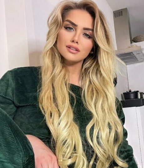 kellymilana hermosa estrella archivo