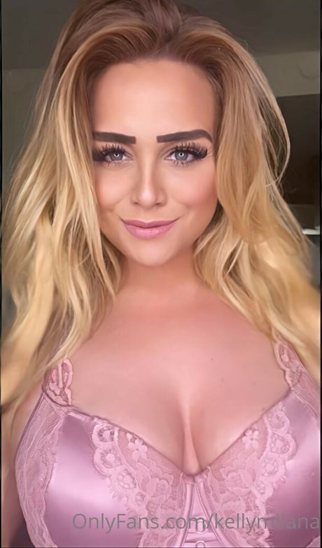 kellymilana estrella porno del sexo fotos